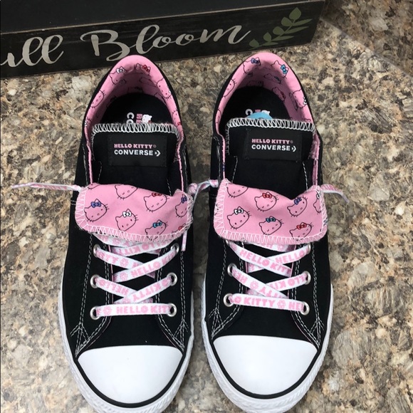 hello kitty converse size 6